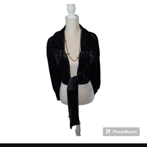 Black shrug bolero
